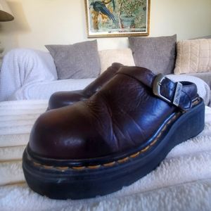 DR. MARTENS Brown Leather Slip on Mules/Clogs/Sandal 1990s